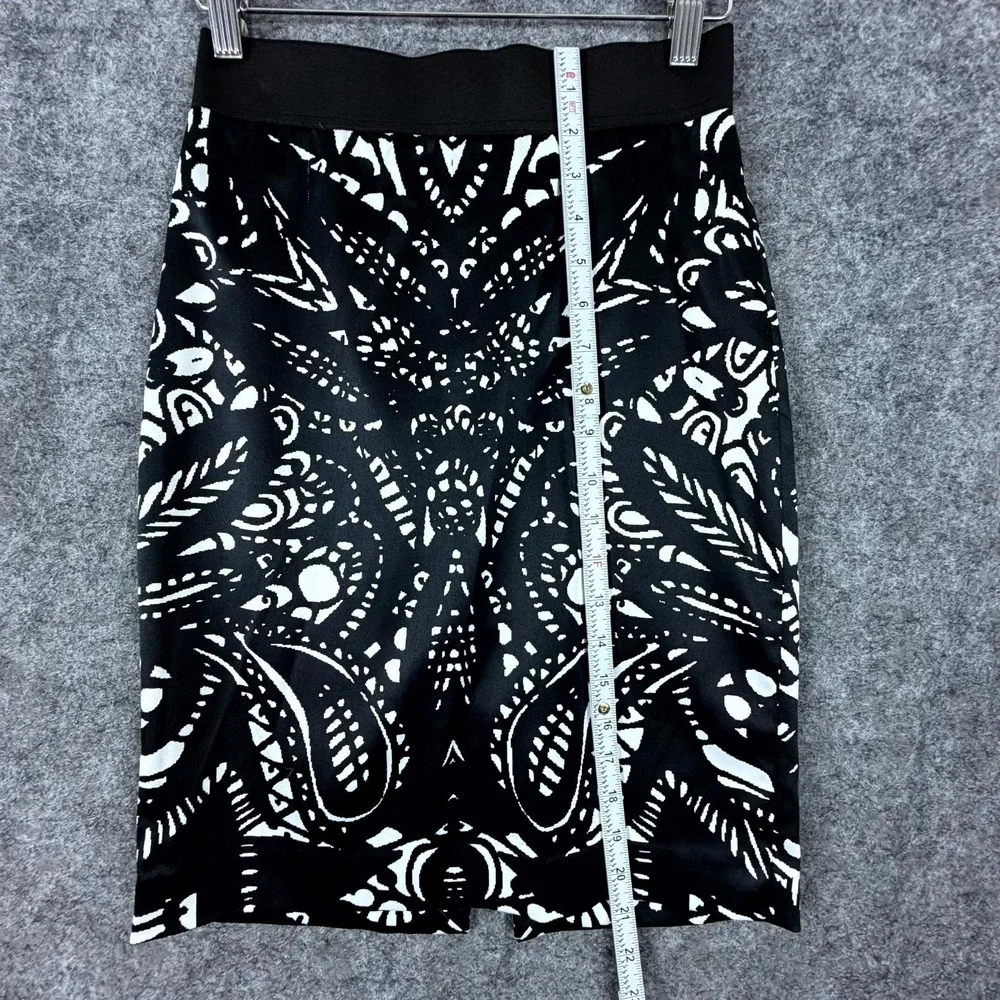 Express Pencil Skirt Womens 0 Black White Office Chic Paisley Lace Print